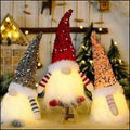 Gnomo navideño blanco con luz decorativa